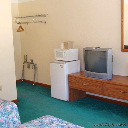 Parkview Motel أويلوين المظهر الخارجي الصورة