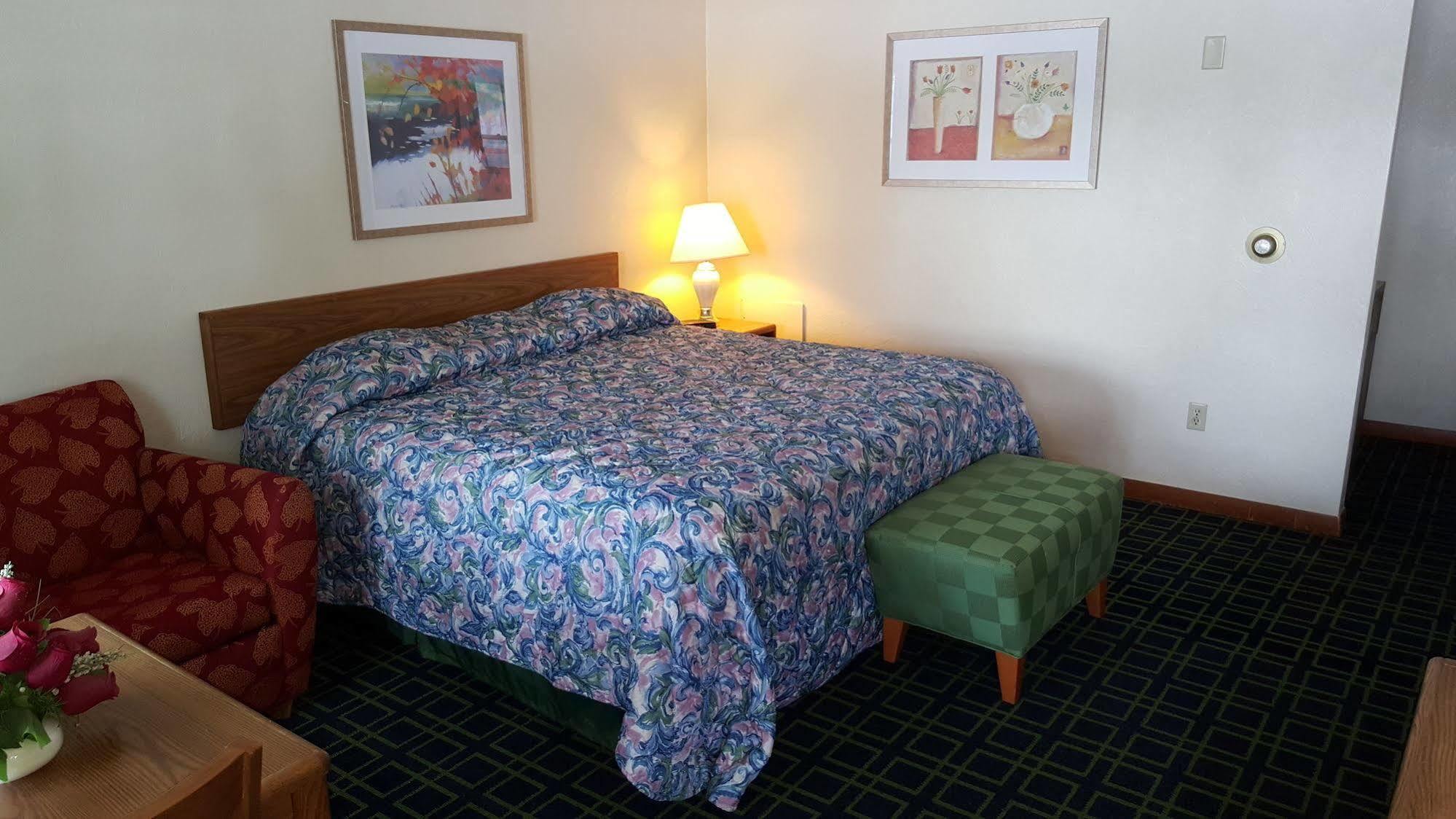 Parkview Motel أويلوين المظهر الخارجي الصورة