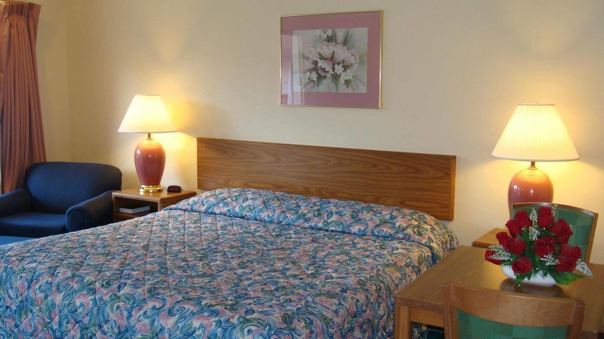 Parkview Motel أويلوين المظهر الخارجي الصورة