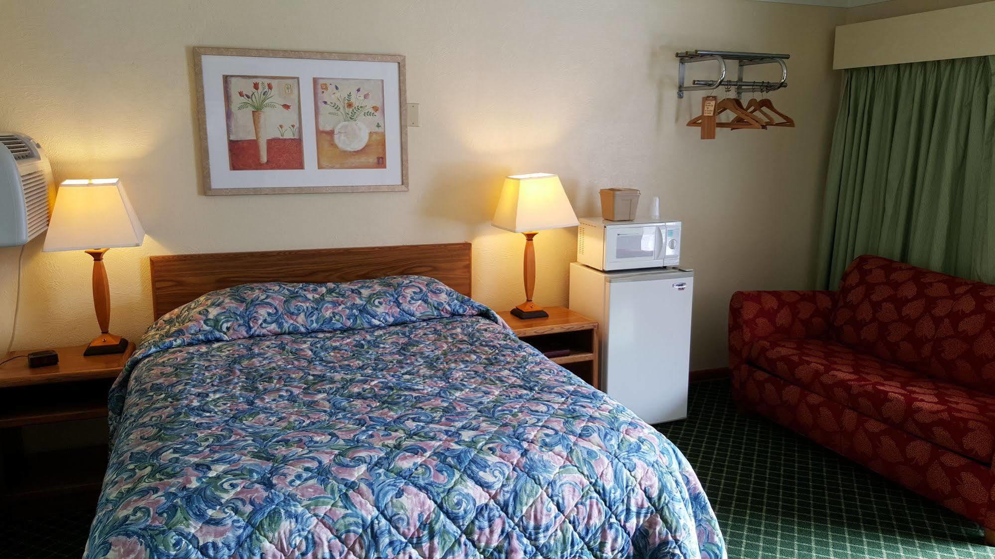 Parkview Motel أويلوين المظهر الخارجي الصورة